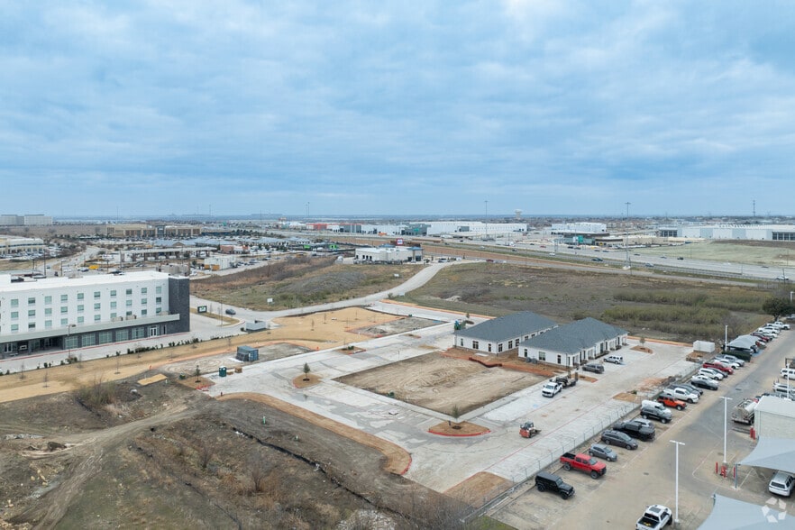 More Photos Of 3117 Bailey Dr, Fort Worth Medical For Sale