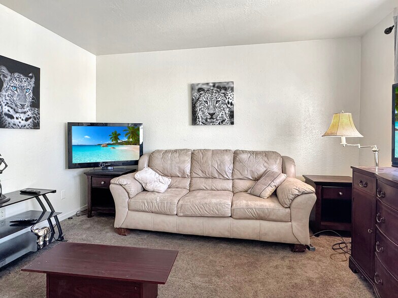 More Photos Of 3205 Brookdale Ave, Oakland Multifamily For Sale