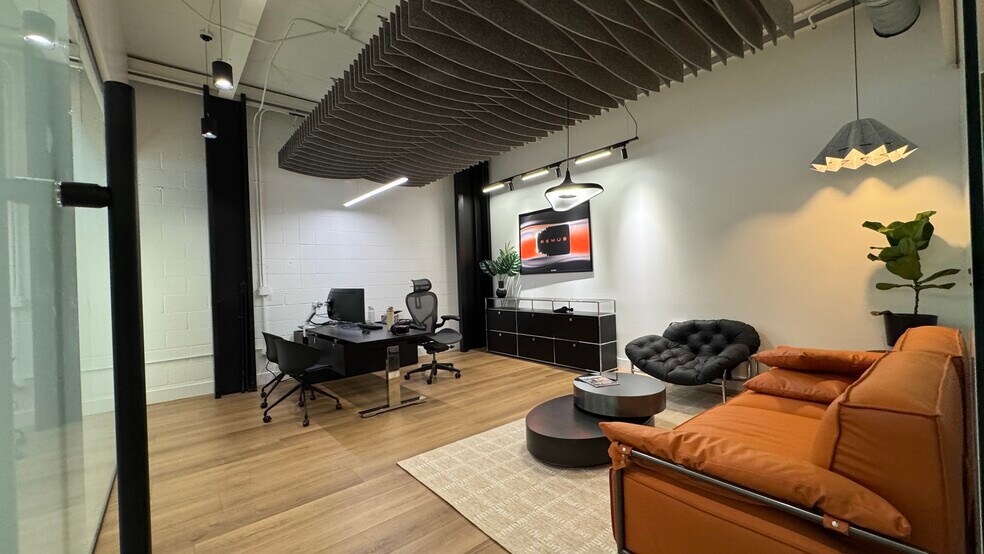 More Photos Of 401-405 W Foothill Blvd, Monrovia Freestanding For Sale