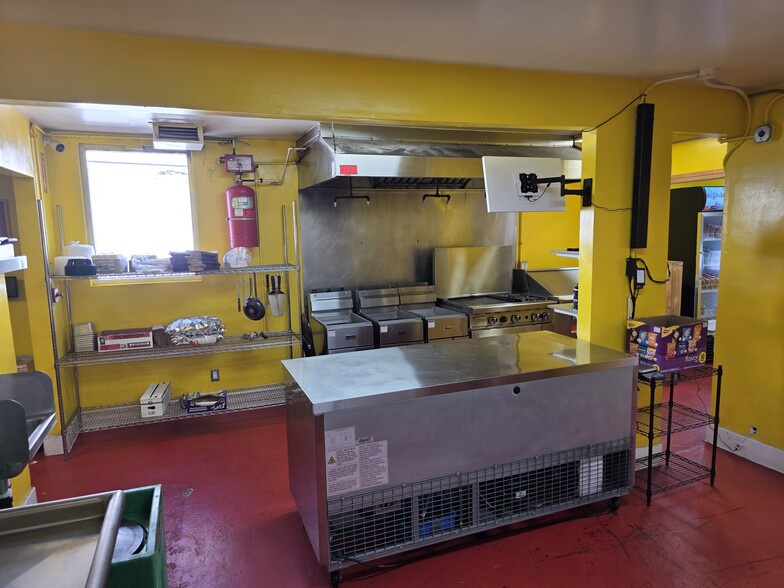 More Photos Of 11111 Wilmington Ave, Los Angeles Storefront Retail Residential For Lease