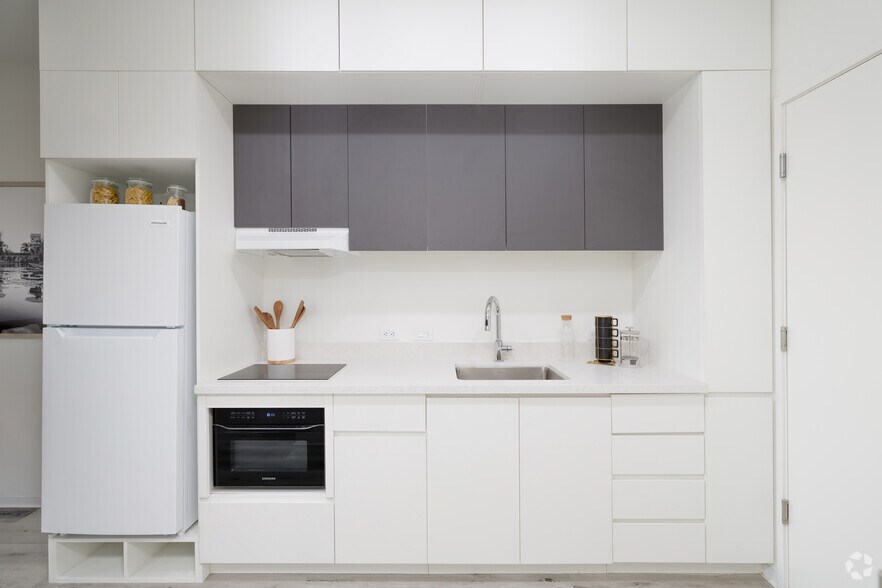 More Photos Of 2911 Adams Ave, San Diego Apartments For Lease