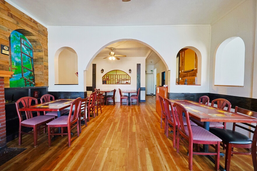 More Photos Of 2206 Fontaine Ave, Charlottesville Restaurant For Lease