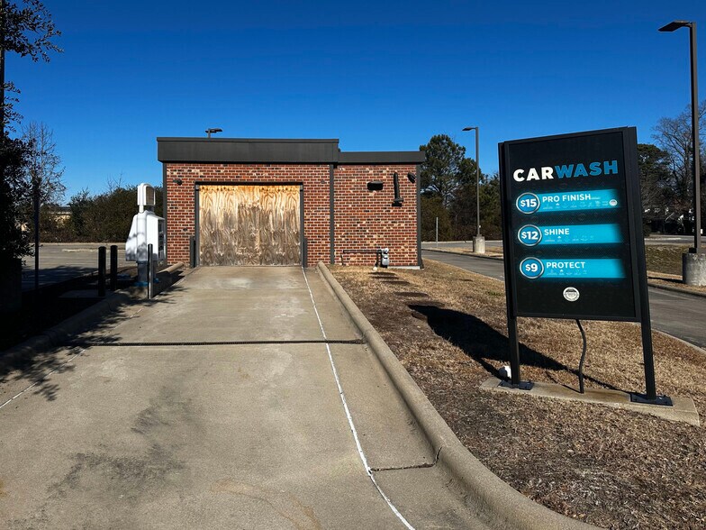 More Photos Of 1690 Benvenue Rd, Rocky Mount Freestanding For Sale