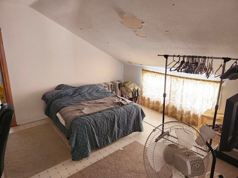 More Photos Of 531 Athens St, Tarpon Springs Storefront Retail Office For Sale