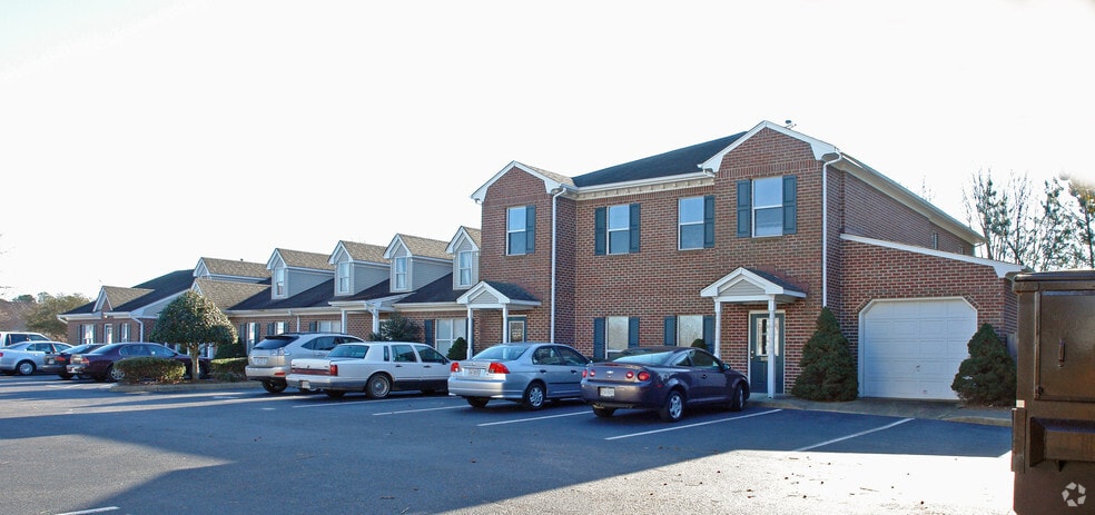 Primary Photo Of 1104 Madison Plz, Chesapeake Office For Lease