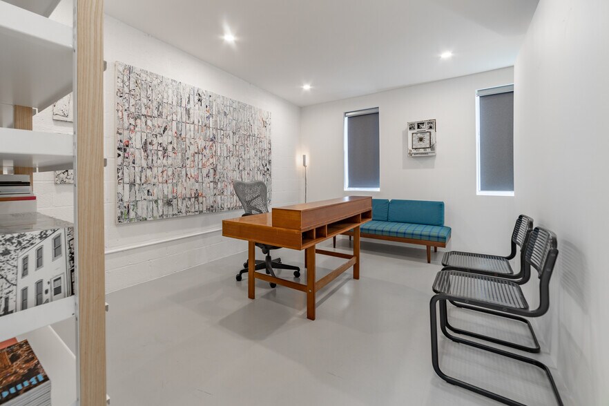 More Photos Of 422 S Highland Ave, Baltimore Storefront Retail Residential For Sale