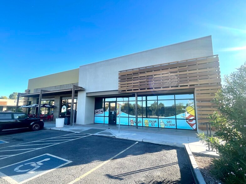 More Photos Of 4050 S Alma School Rd, Chandler Freestanding For Lease