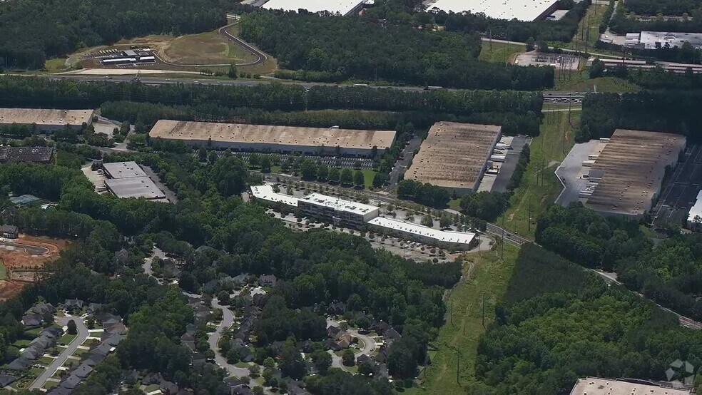 Primary Photo Of 302 Satellite Blvd NE, Suwanee General Retail For Lease