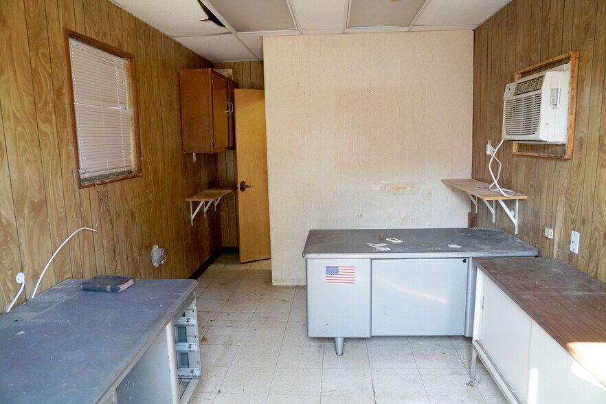 More Photos Of 501 Maple st, Drumright Flex For Sale