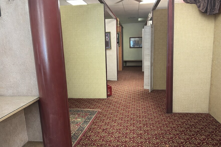 More Photos Of 305 E Broadway St, Drumright Storefront For Sale