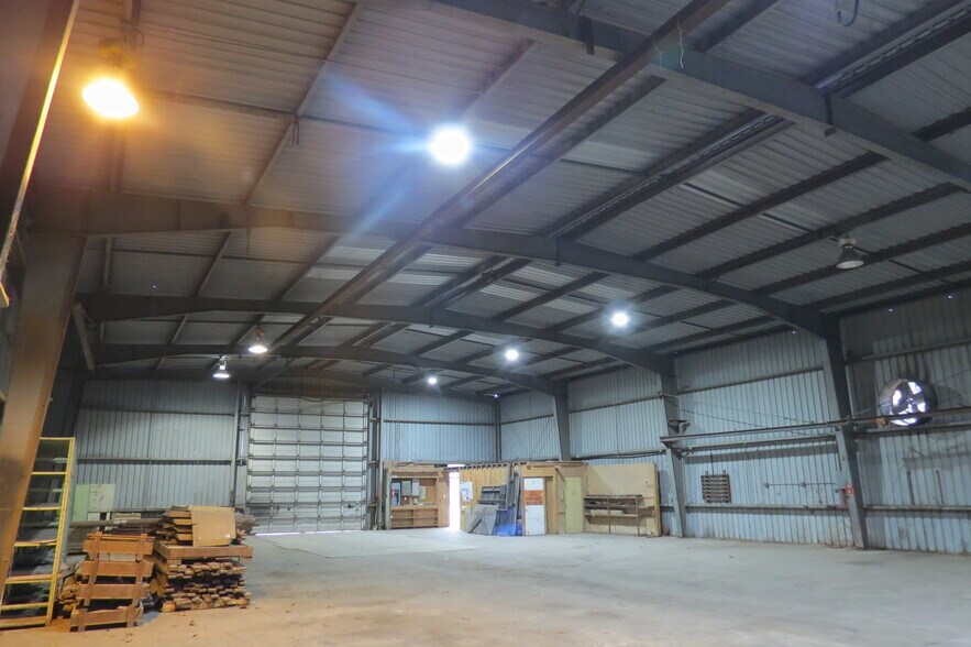 More Photos Of 7585 Wilson Blvd, Jacksonville Warehouse For Lease