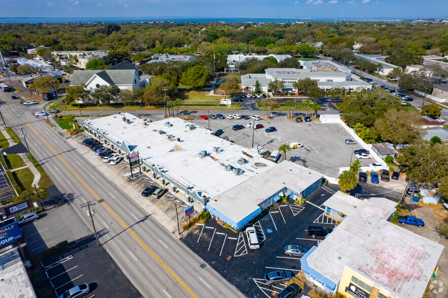 More Photos Of 4245 Henderson Blvd, Tampa Storefront For Lease