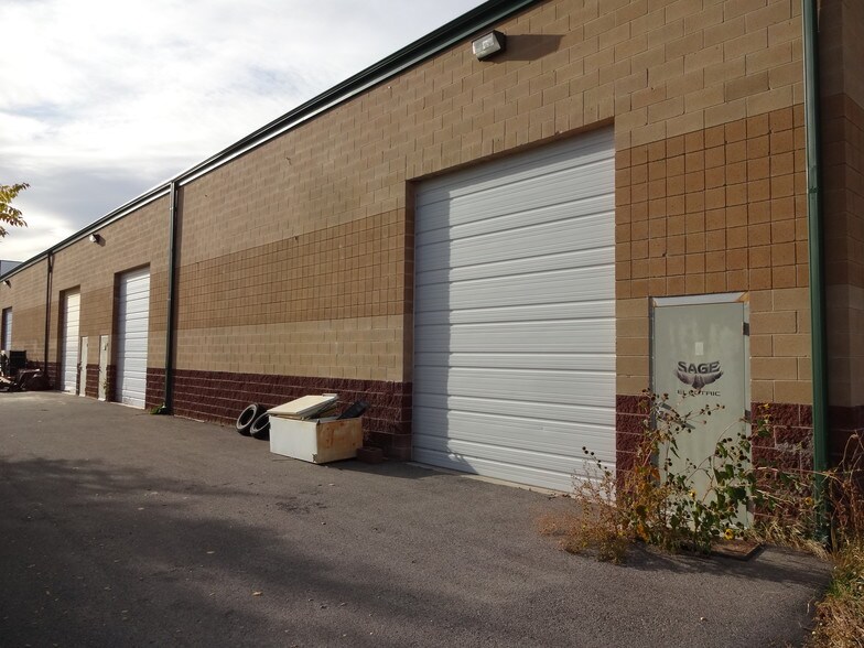 More Photos Of 1693 W American Way, Payson Warehouse For Lease