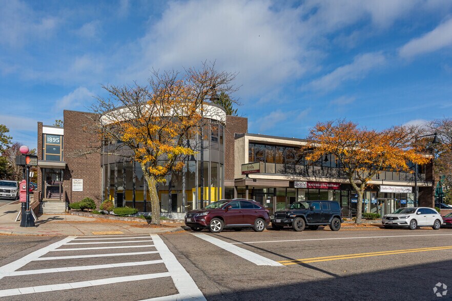 More Photos Of 1895 Centre St, West Roxbury Storefront Retail Office For Lease