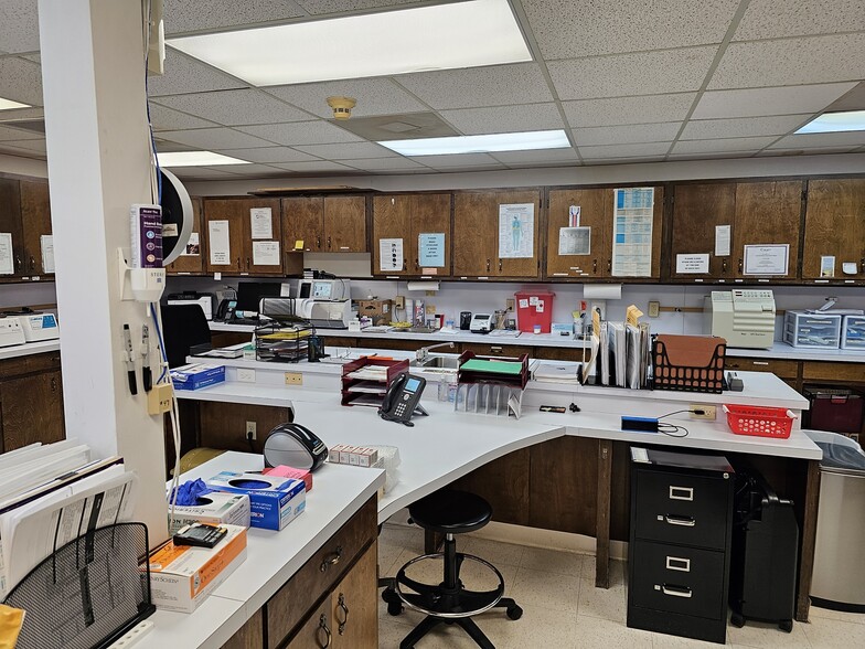 More Photos Of 505 Mount Pleasant Rd, Thomson Healthcare For Lease