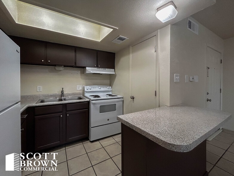 More Photos Of 2431 Stella St, Denton Apartments For Sale