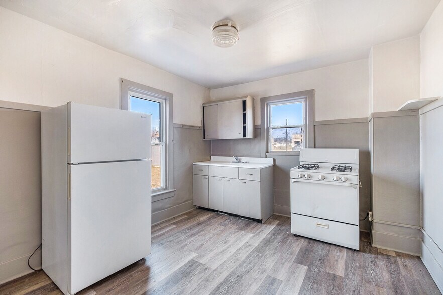 More Photos Of 1001 N Saginaw St, Flint Apartments For Sale