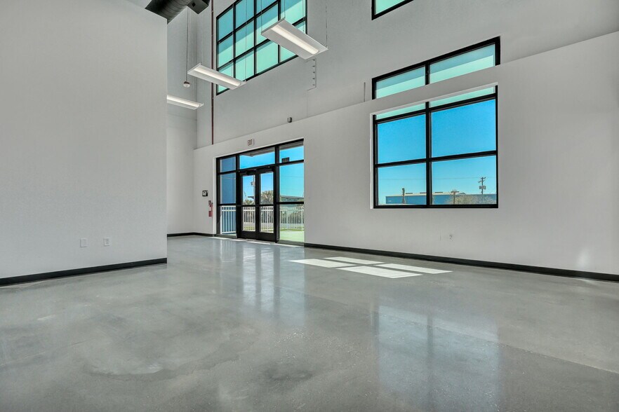 More Photos Of 2040 Sewanee Rd, North Charleston Distribution For Lease