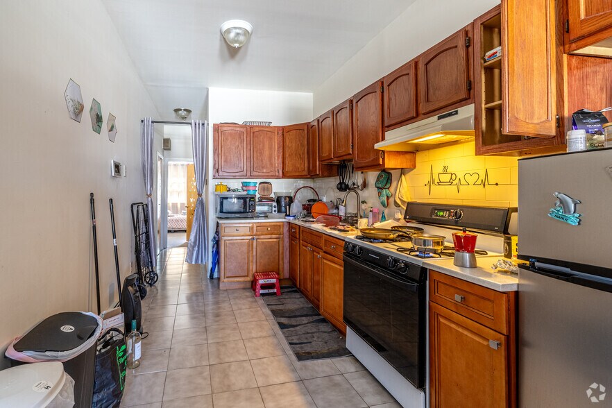 More Photos Of 1180 Summit Ave, Jersey City Storefront Retail Residential For Sale