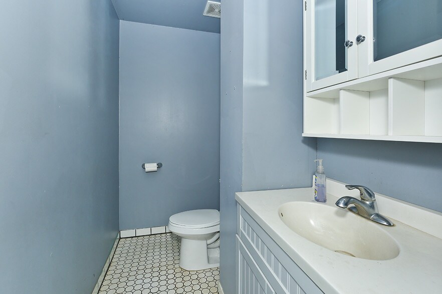 More Photos Of 67-456 Goodale Ave, Waialua Freestanding For Sale