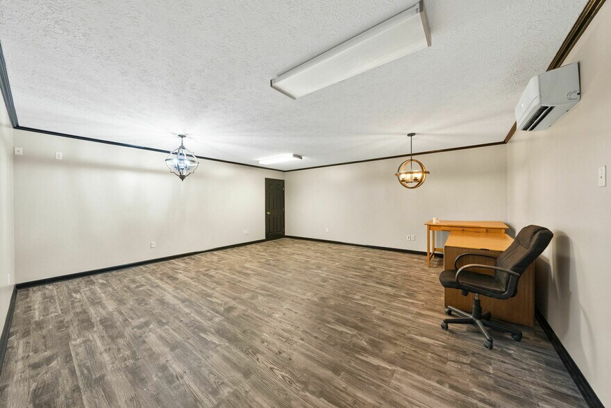 More Photos Of 1225 Transmitter Rd, Panama City Warehouse For Lease