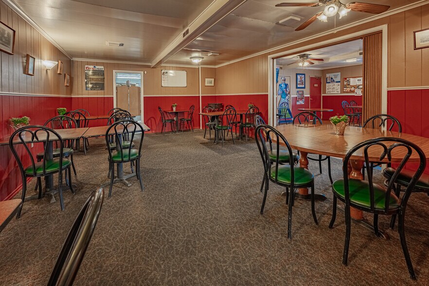 More Photos Of 2575 Academy St, Ransomville Restaurant For Sale