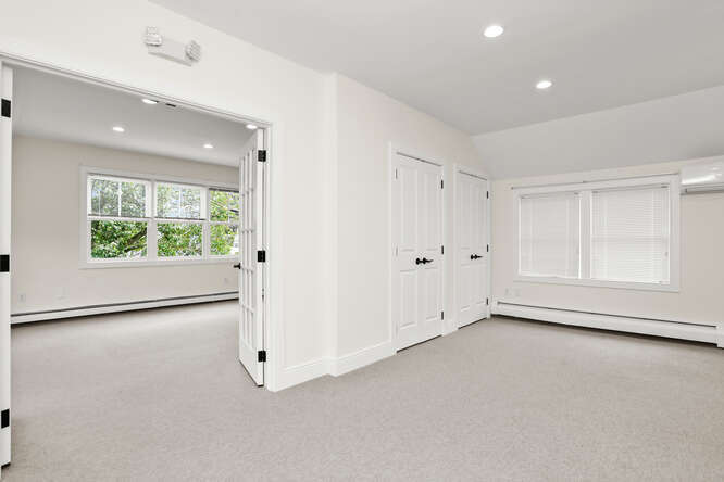 More Photos Of 742-762 Kings Hwy W, Southport Office For Lease