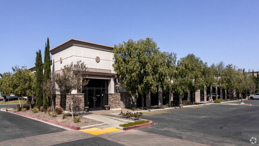 More Photos Of 501 Queensland Cir, Corona Office For Lease