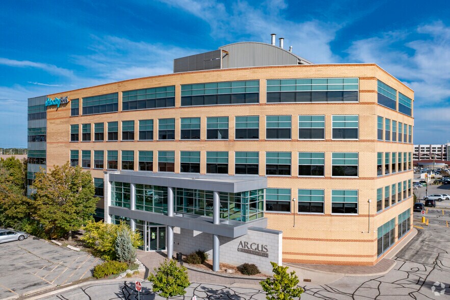 Primary Photo Of 586 Argus Rd, Oakville Office For Lease