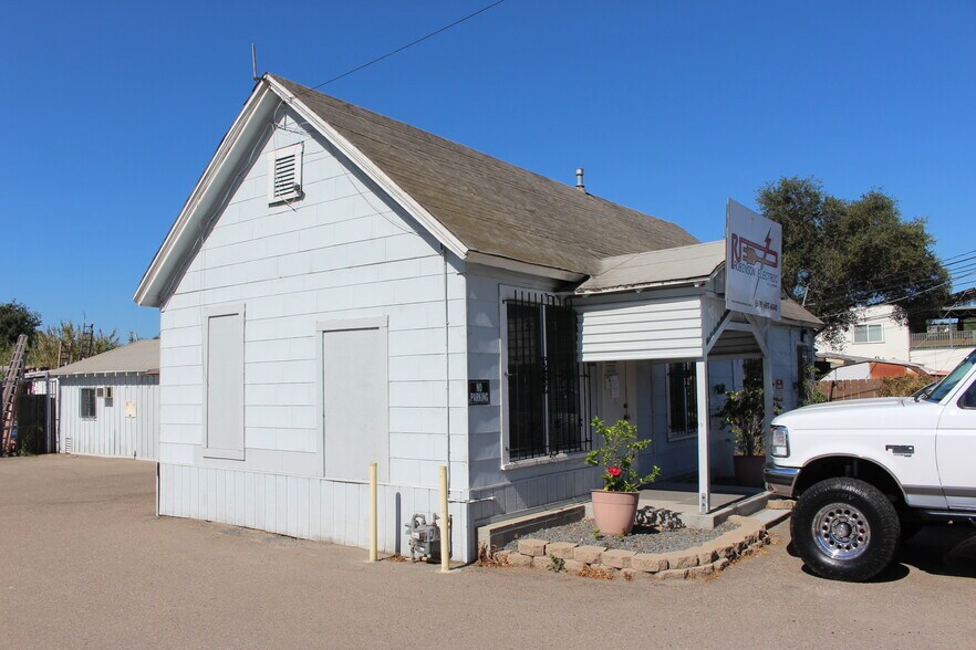 More Photos Of 8871 Troy St, Spring Valley Warehouse For Lease