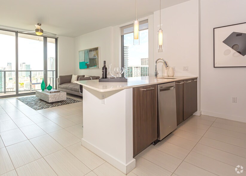 More Photos Of 86 SW 8th St, Miami Apartments For Lease