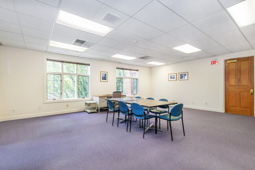More Photos Of 372 Route 22 West, White House Station Office For Lease