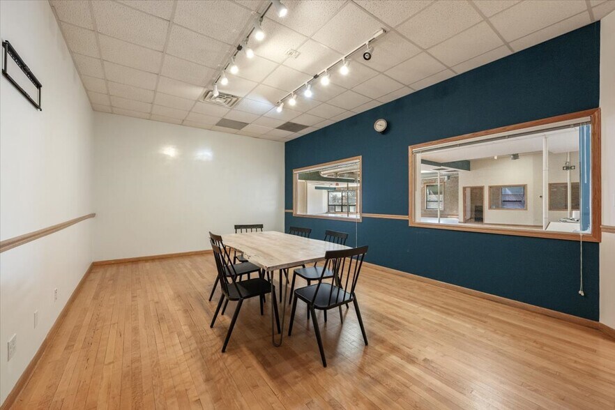 More Photos Of 7321 Madison St, Forest Park Restaurant For Sale