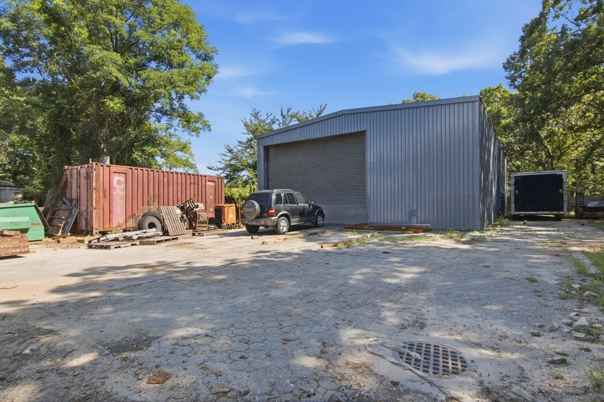 More Photos Of 460 Granny Rd, Medford Warehouse For Sale