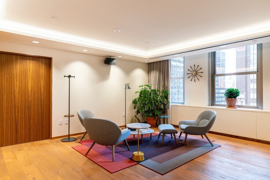 More Photos Of 445 Park Ave, New York Coworking Space