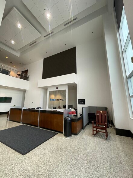 More Photos Of 2332 News Sentinel Dr, Knoxville Medical For Lease