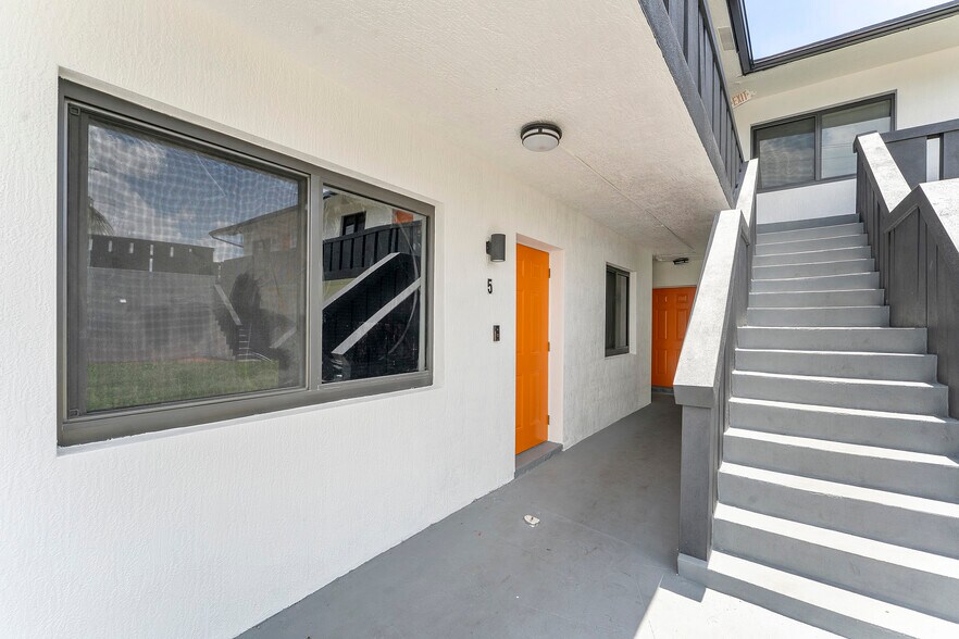 More Photos Of 940 NW 8th Ave, Pompano Beach Apartments For Sale