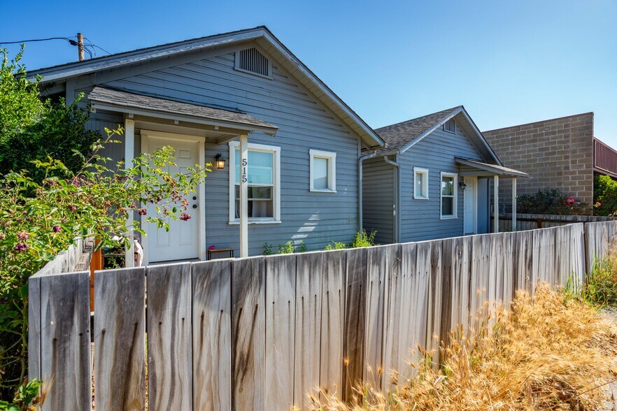 More Photos Of 513 Alice St, Medford Apartments For Sale