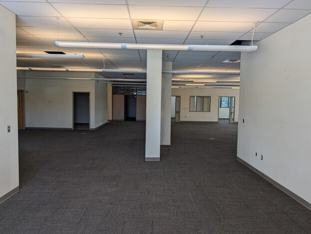 More Photos Of 1200 N Curtis Rd, Boise Warehouse For Lease