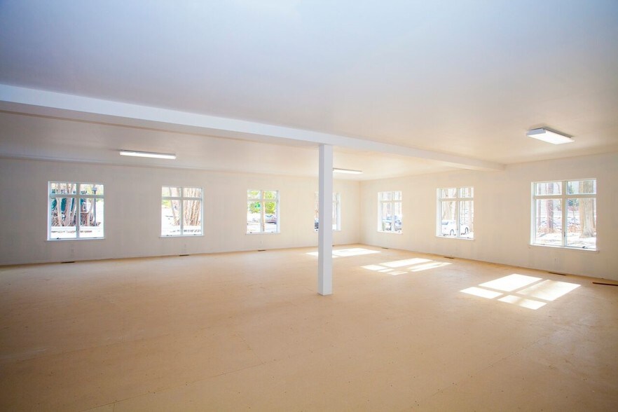 More Photos Of 40 Deer Park Rd, Katonah Medical For Lease