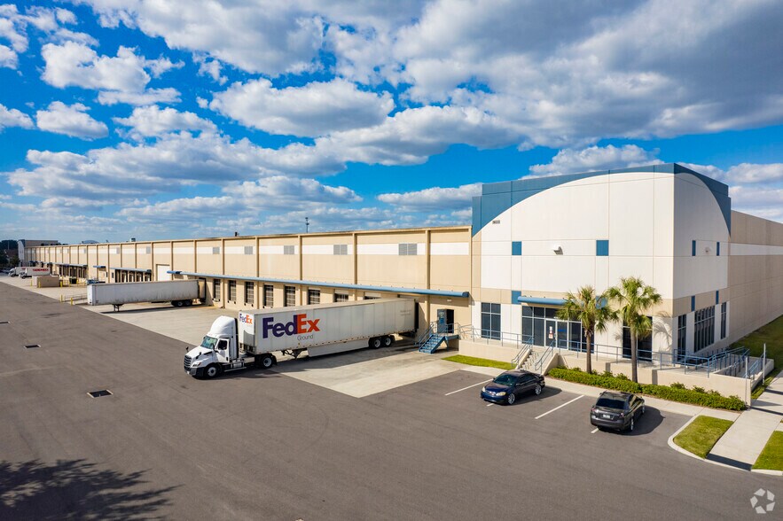 More Photos Of 4531-4561 Madison Industrial Ln, Tampa Warehouse For Lease