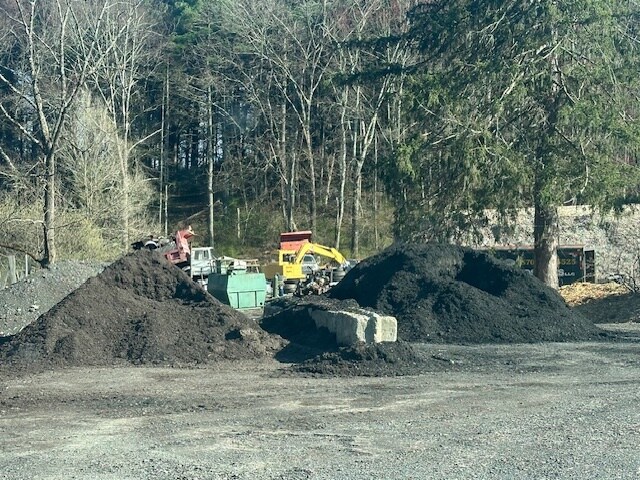 More Photos Of 5920 US-209, Stroudsburg Specialty For Sale