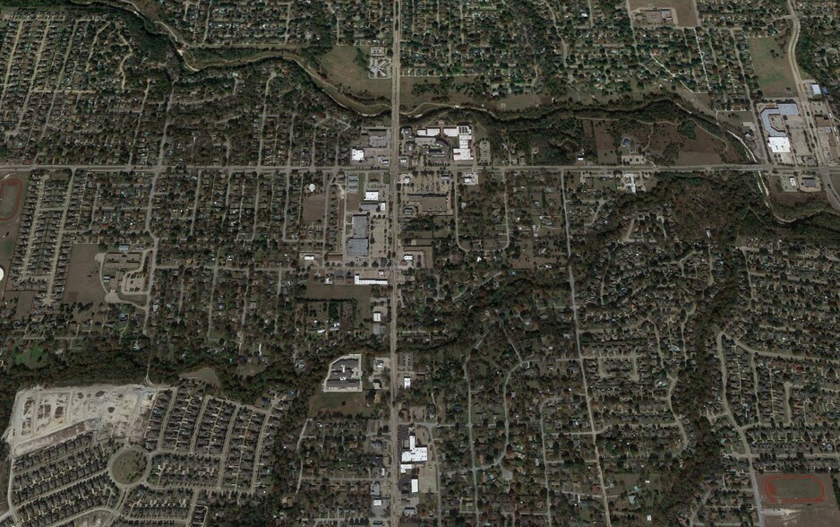 More Photos Of 712 N Hampton Rd, DeSoto Storefront Retail Office For Lease