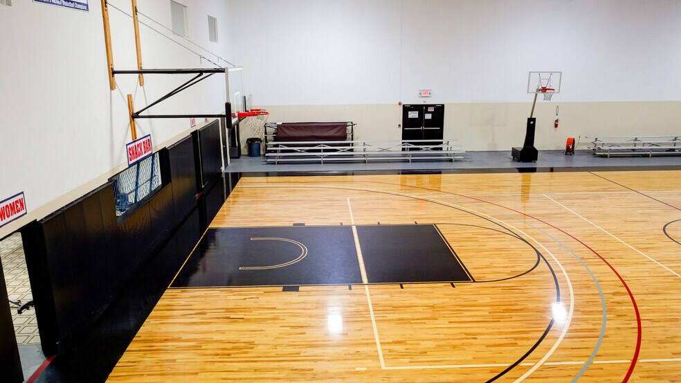 More Photos Of 950 S Central Ave, Compton Schools For Sale