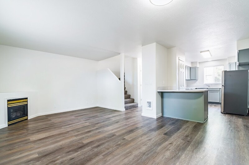 More Photos Of 2447 Roosevelt Blvd, Eugene Apartments For Sale