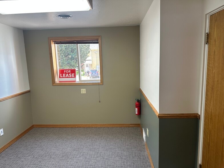 More Photos Of 325-327 E. Broadway, Missoula Office For Lease