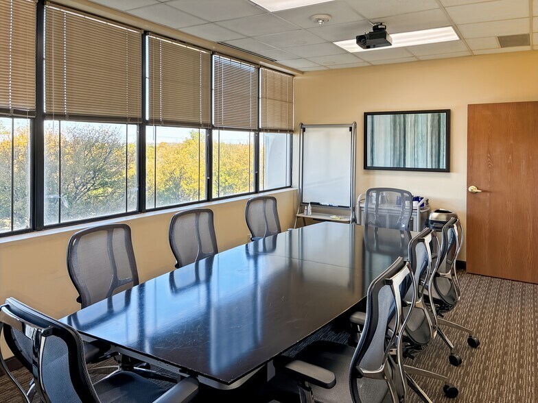 More Photos Of 1452 Hughes Rd, Grapevine Coworking Space