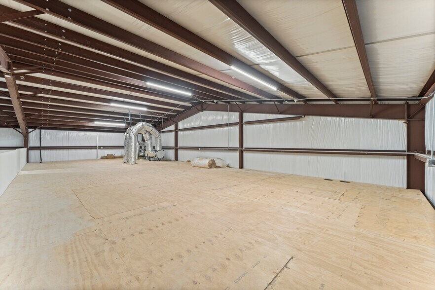 More Photos Of 810 Honea Egypt Rd., Magnolia Flex For Sale