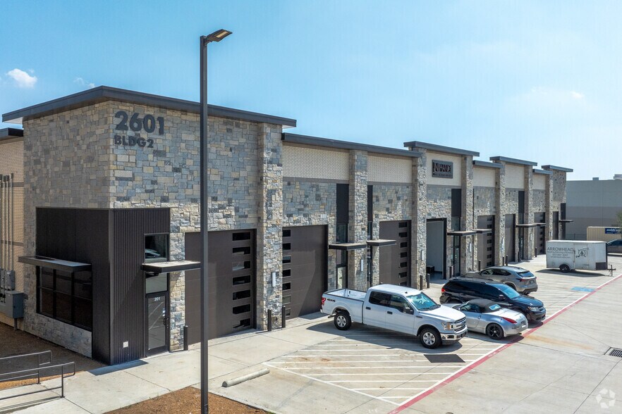 More Photos Of 2601 TX-121, Lewisville Light Distribution For Sale