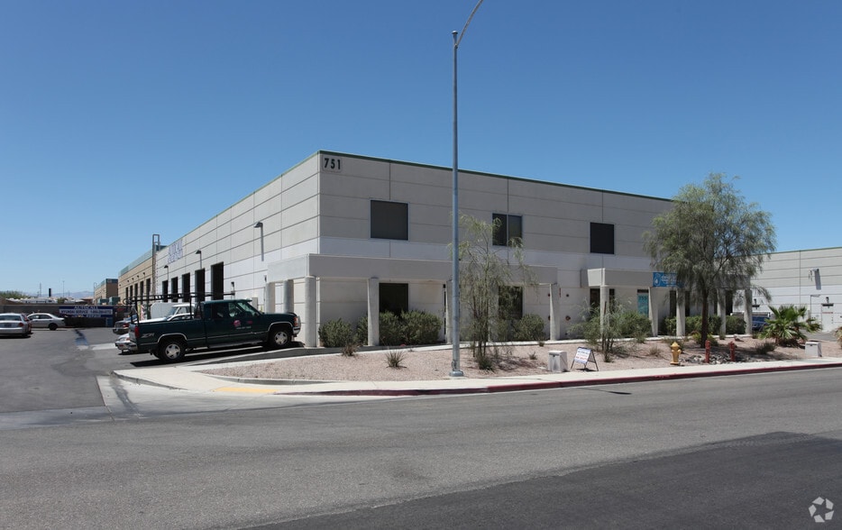 More Photos Of 759 Middlegate Rd, Henderson Warehouse For Lease